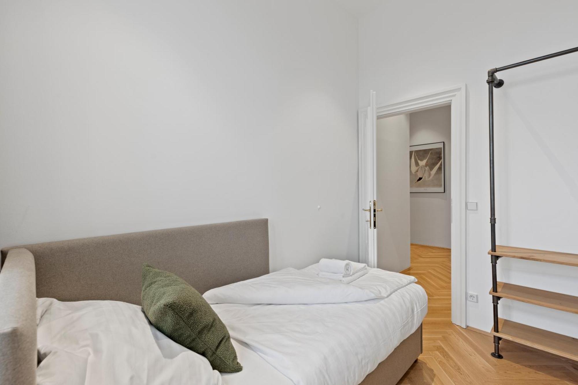 Sgrafit Apartments - Self Check-In Retz Eksteriør billede